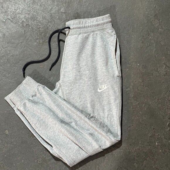 Nike Other - nike trousers